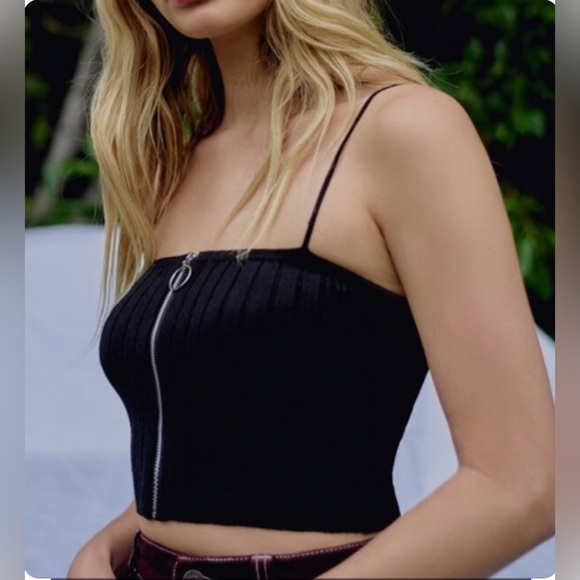 Kendall & Kylie Knit Tank Crop Top Circle Zipper sz M - Picture 1 of 5